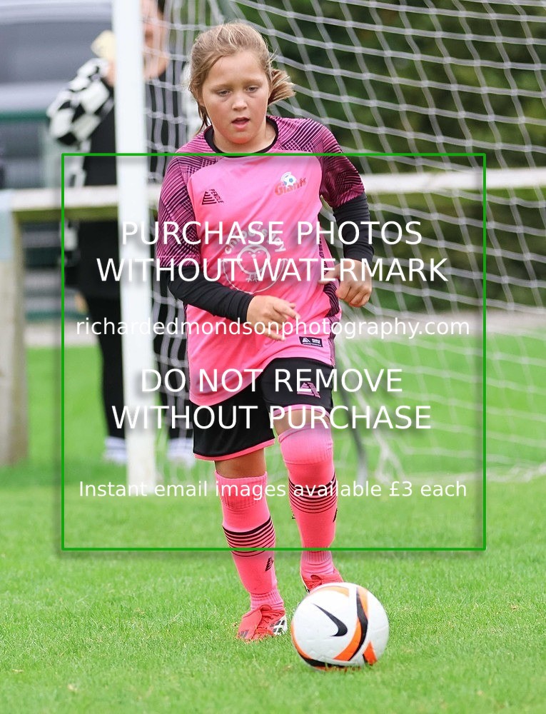 533A3035 - Kendal United Girls Under 9's vs Lancaster Giants (6/9/26)