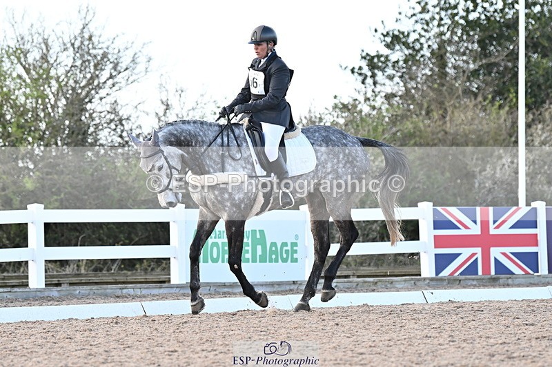 240324A-154515-04582 - Novice 28, 15.33 to 16.15