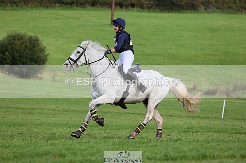 231021-134246-17158 - 437-DONBEG.GREY-Hannah.Underhill-SC+XC