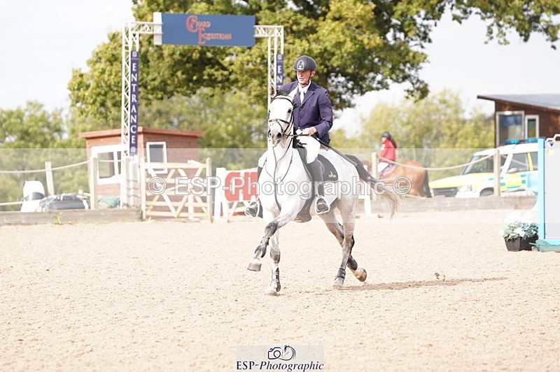 241004A-124156-00444 - Fri 03 Snr Newc & 1.10m Open