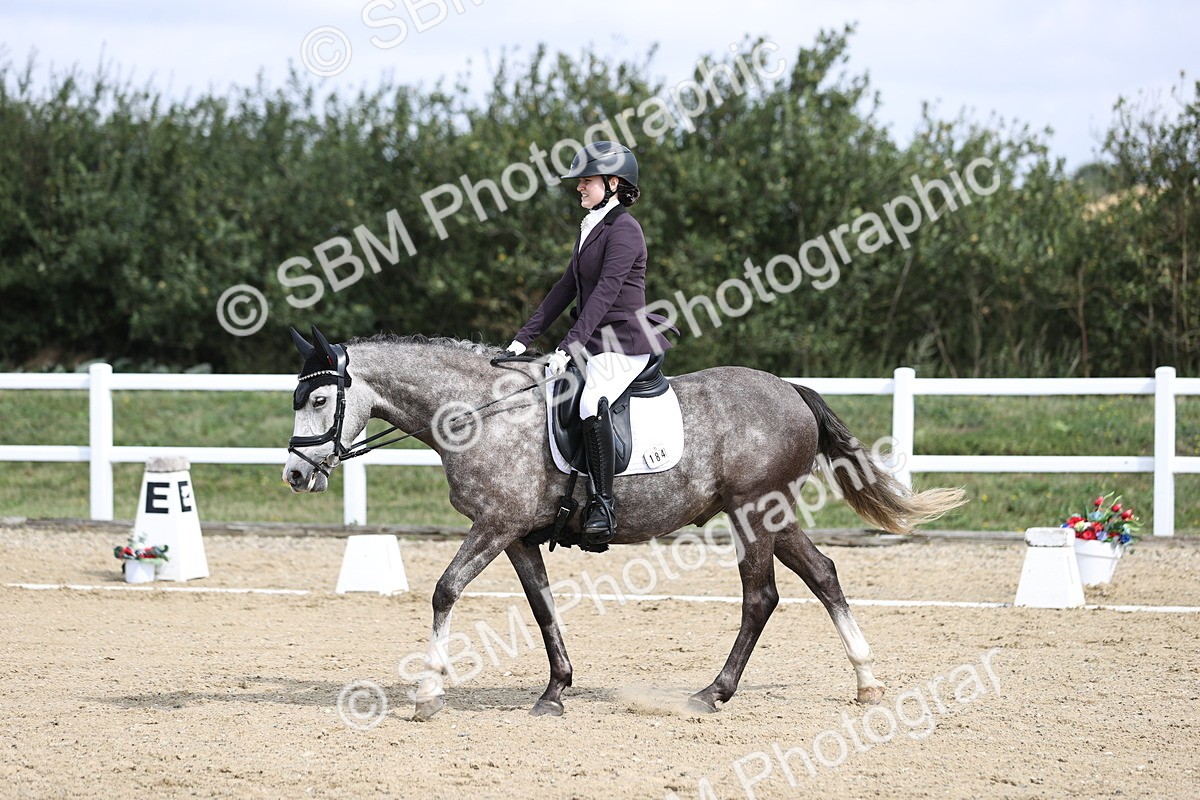 SBM_016258 - Class 14 - Novice 23 - 10.29-11.32