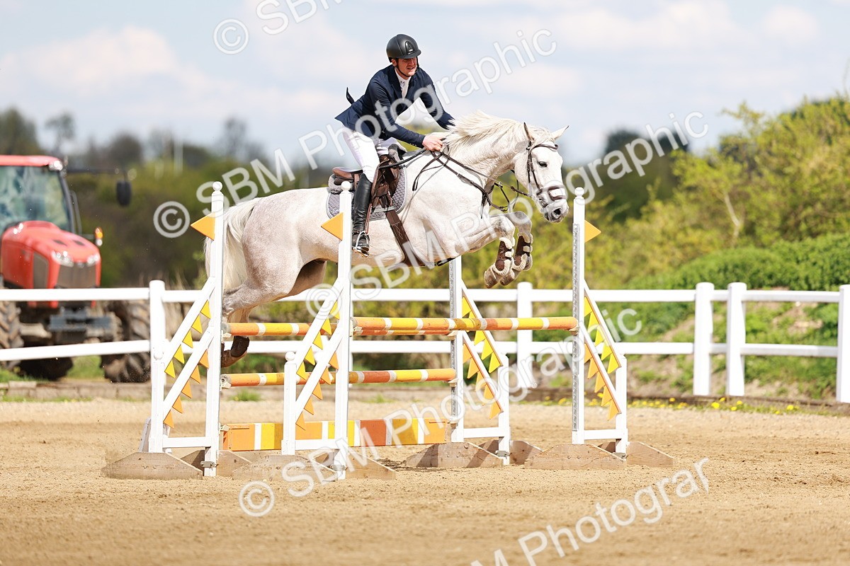 SBM_002009 - Class 4 - Senior Newcomers - 1.10m