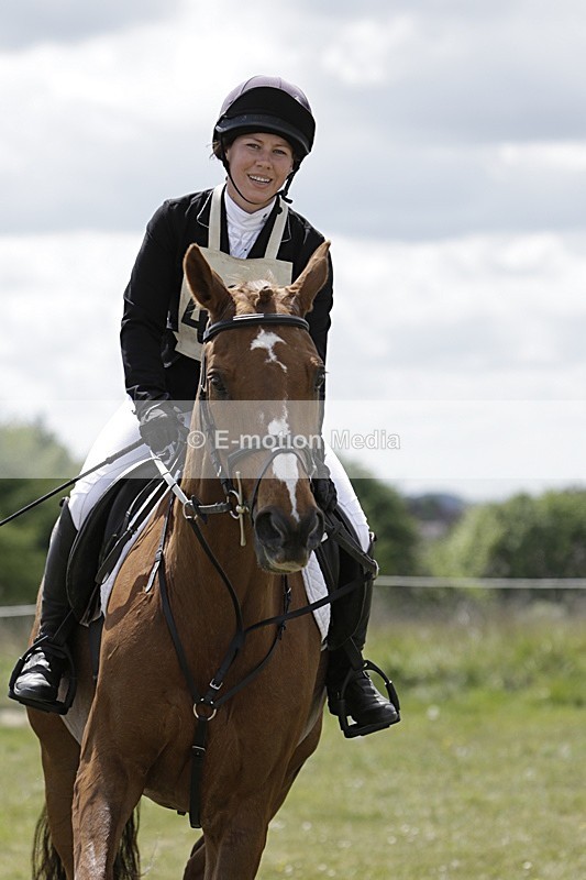 BVHT 140517 N-257 - Class 2 SJ Novice 14/05/17