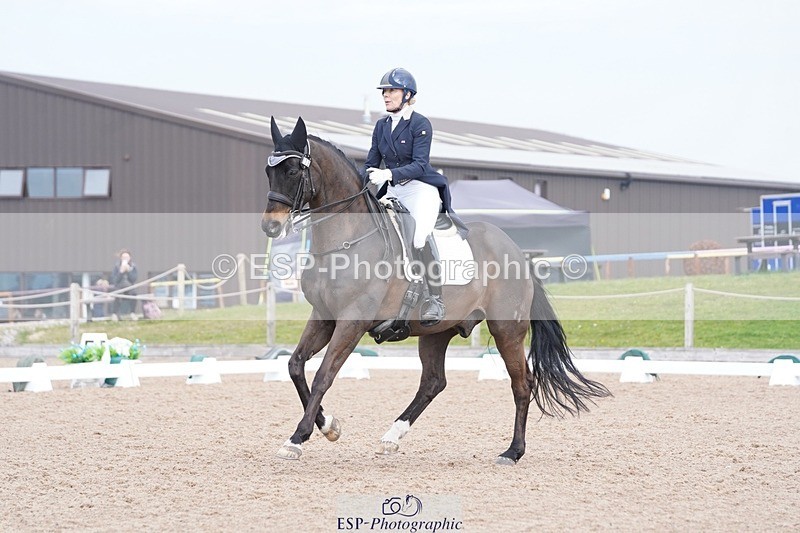 250403-104408-00781 - 018-Louise.Davison-Quamperfect