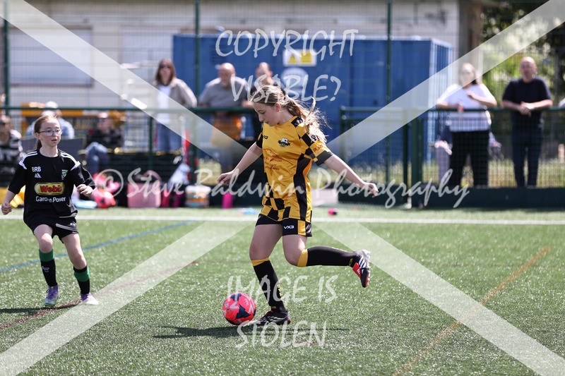 1DX31121 - Sun 14th U11 Girls