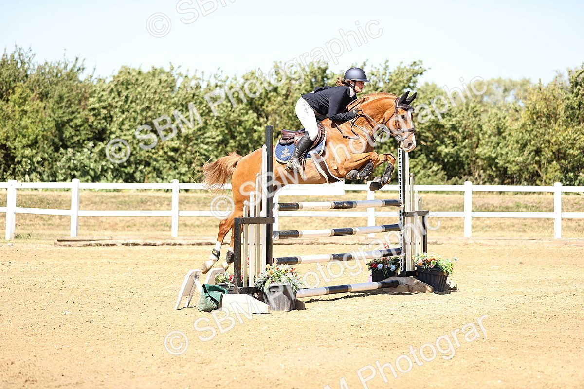 SBM_015162 - Class 16 - Senior foxhunter - 1.20m Open
