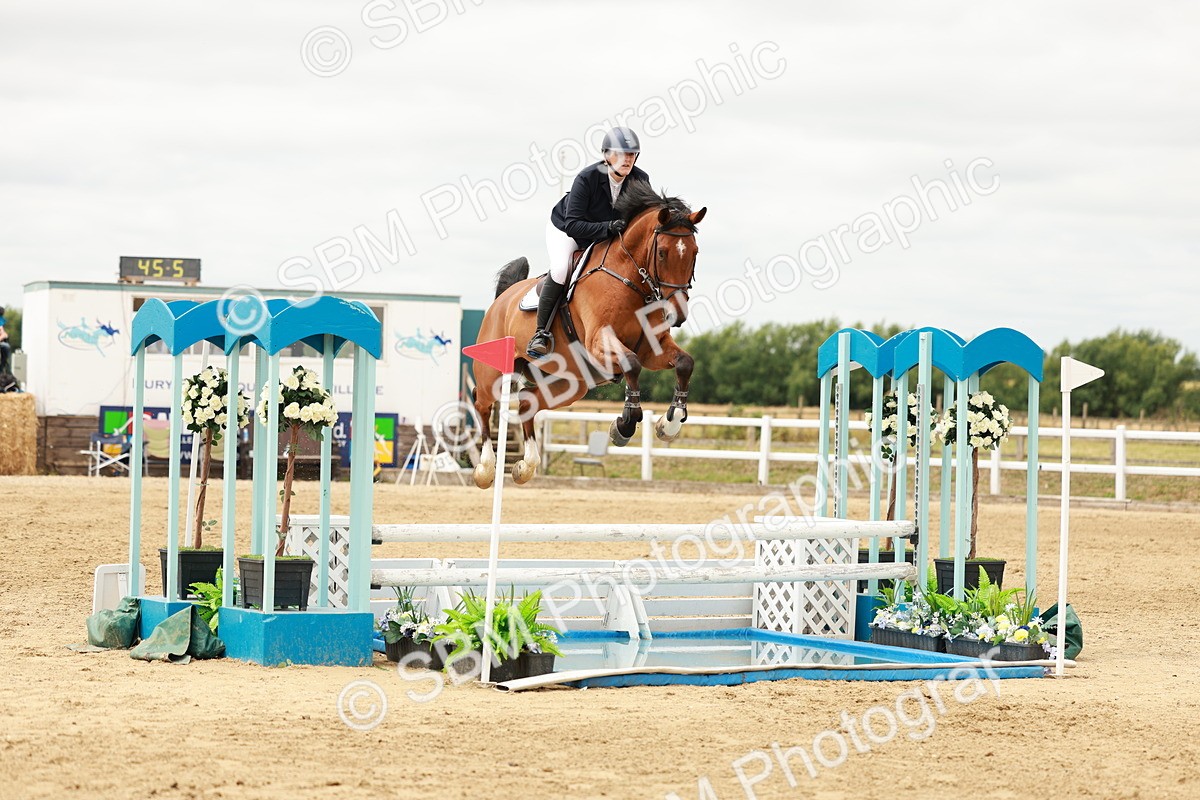 SBM_018140 - Class 21 - Senior Newcomers Championship 2d Rd