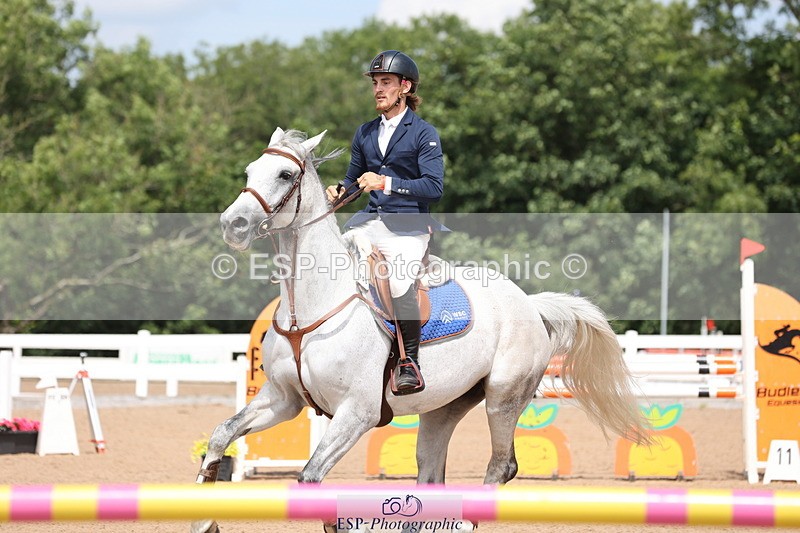 240718A-131655-05512 - Cls 9, 1 Star Bronze Tour 1.10m