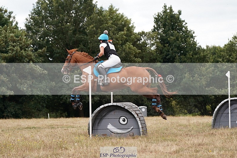 250802A-110636-02103 - B-063-Beth.Jones-FANTASY.CHILLI.(GB)