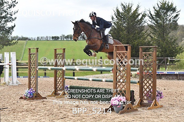 BPP_5214 - CLASS 19 SUN Senior Foxhunter/ 1.20m Open