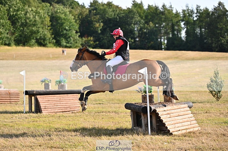 250803A-175926-18206 - S-870-Chris.Ellis-SKELWITH.BLUE.BELLE.AMOUR