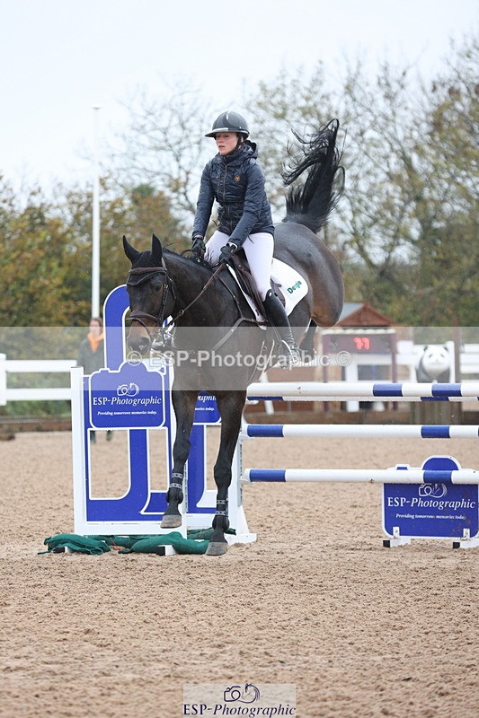 231112A-131609-04365 - Cls 20 Newcomers & 1.10m Open