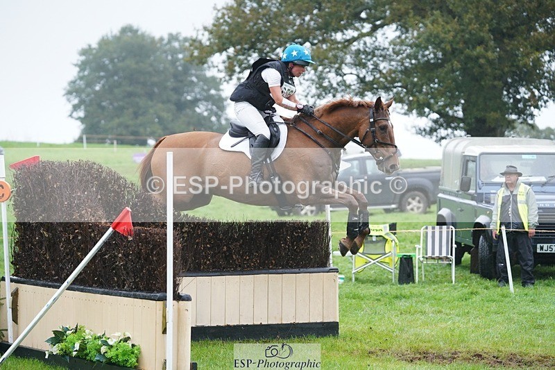 231021-110636-15397 - 656-DUNARD.RED.KNIGHT-Naomi.Watkins-SC+XC