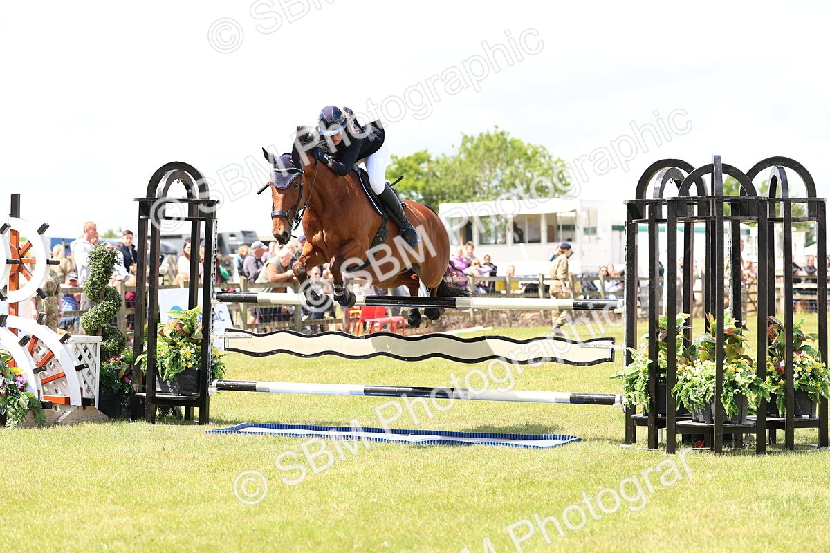 SBM_15637 - Class 207 - Senior 1.15m Open