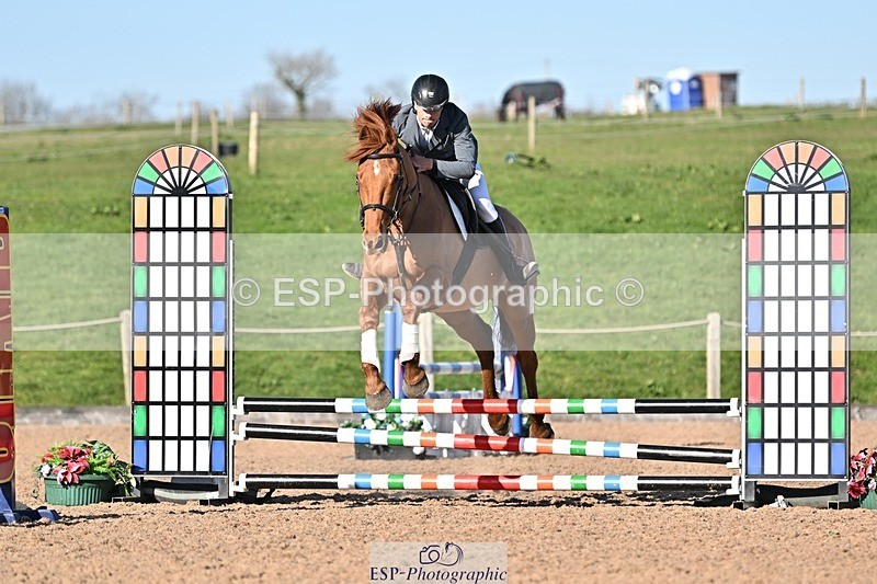 250401-170300-00245 - 70cm classes