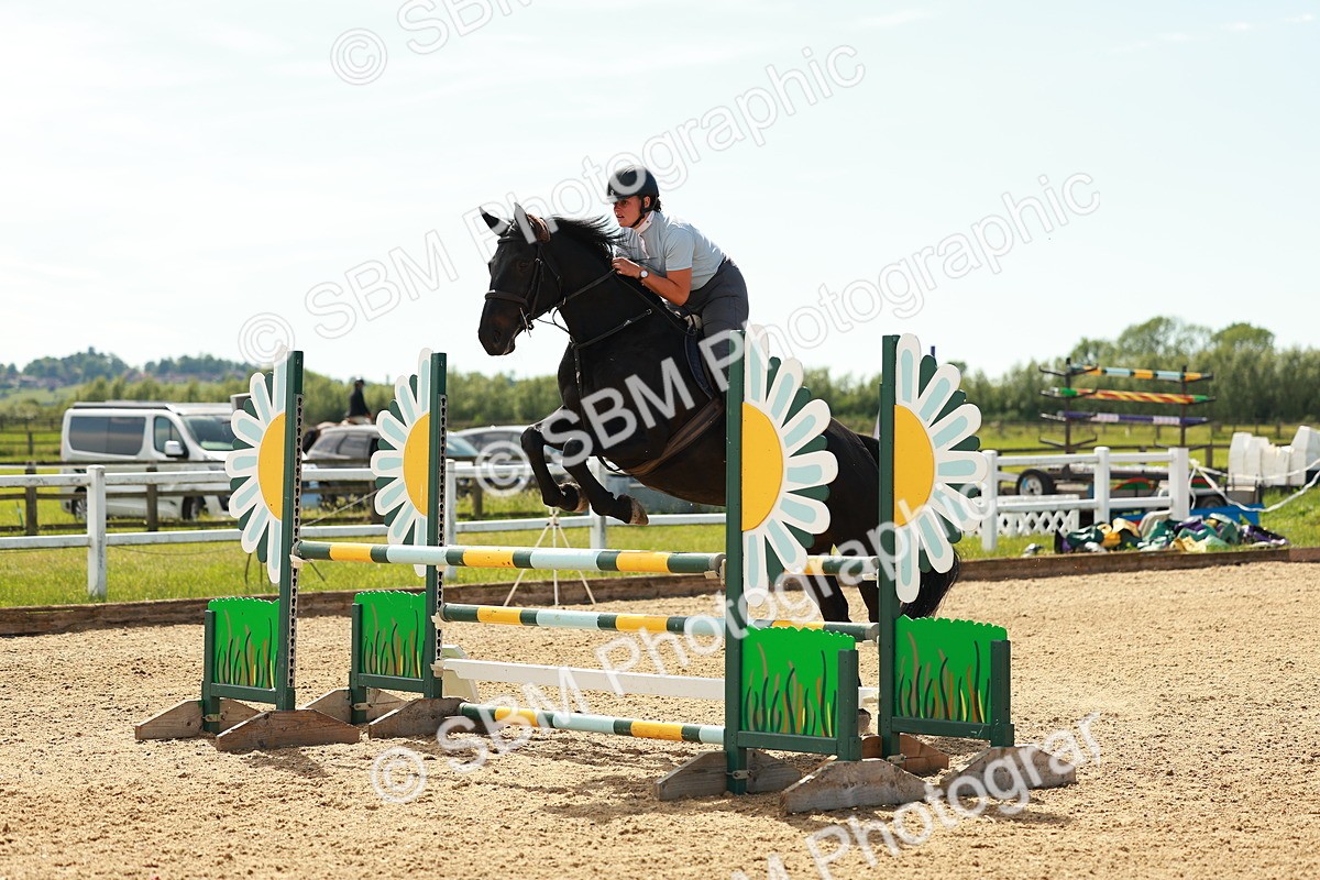 SBM_002497 - Class 4 - Senior Newcomers - 1.10m