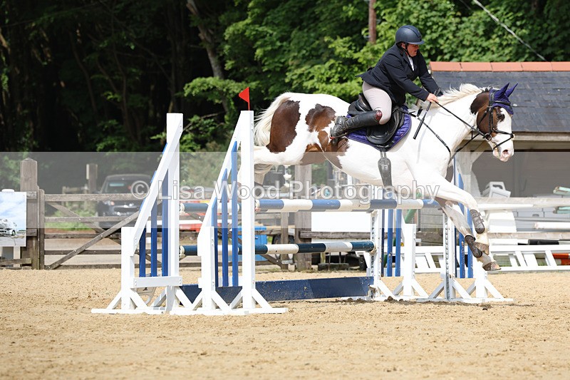 3E7A1131 - Class 13: Senior Newcomers/1.10m open