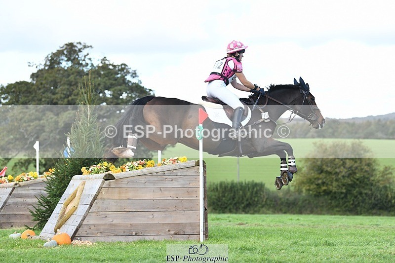 231022-131709-28675 - 312-HALVANNA.THE.LAST.SONG-Holly.Horton-XC