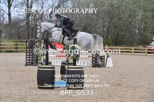 BPP_0533 - CLASS 4 FRI Senior Newcomers/ 1.10m Open