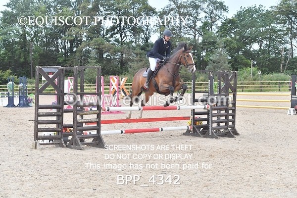 BPP_4342 - CLASS 12 SUN Senior British Novice/ 90cm Open