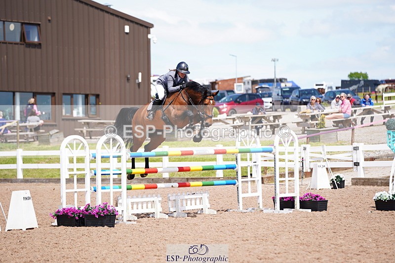 240525A-134418-06249 - Cls 17 National 1.30m