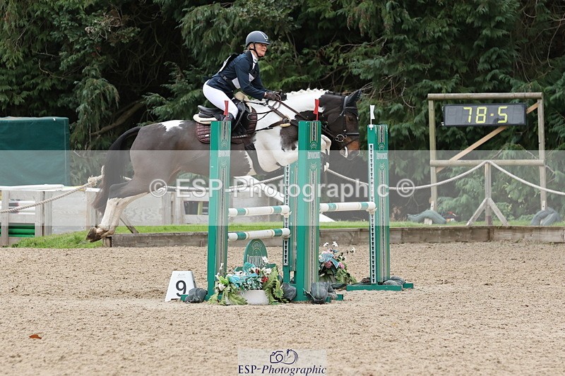 251026A-140400-26191 - G-552-Rachael.Whittaker