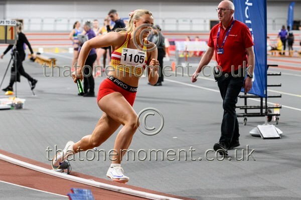 CombiMast25-914410 - Track Female Set One