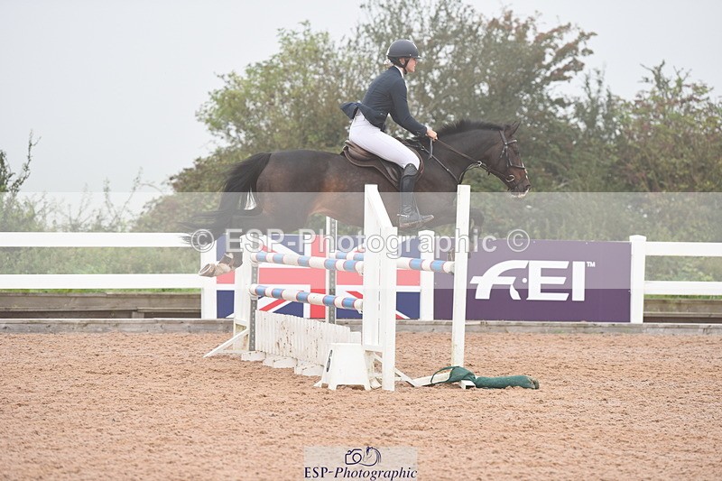 230902A-110052-00498 - Cls 8 1.05m Amateur Quali