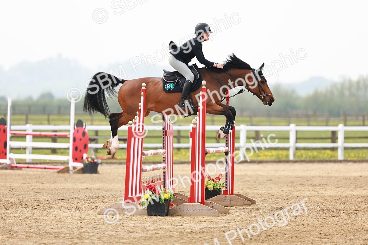  - Class 18 - Senior Newcomers - 1.10m