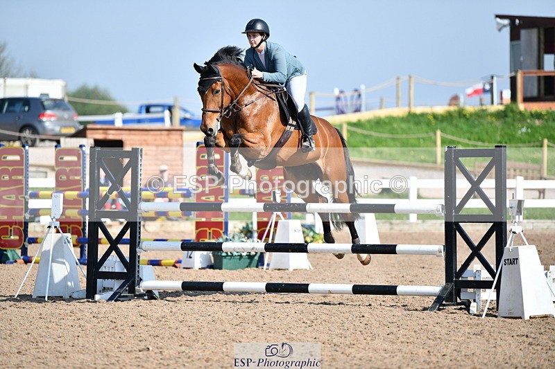 240512A-163712-19832 - Cls 44 1.05m National Am Quali