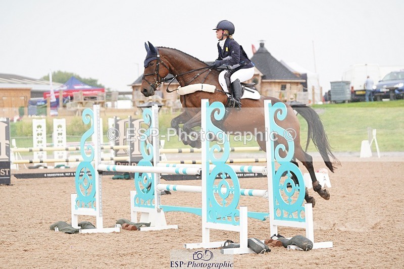 240901A-103742-06392 - 366-Evie.Puddy-LIMEKILN.QUALITY