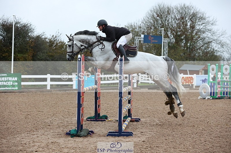 231112A-133623-04547 - Cls 20 Newcomers & 1.10m Open