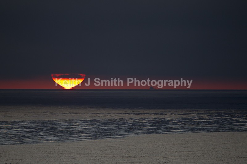 2KJS8704 - While your were sleeping