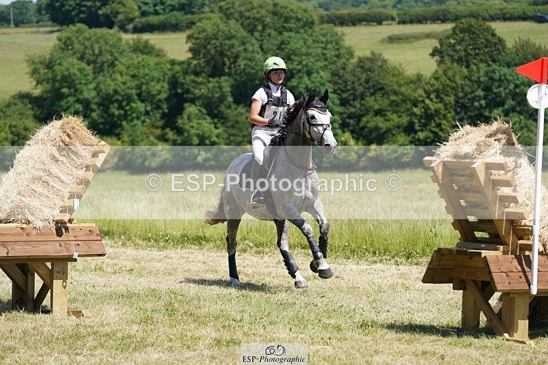 240629X-142730-3543 - 210-Tarka_Abraham-QUEEN_RUBIE