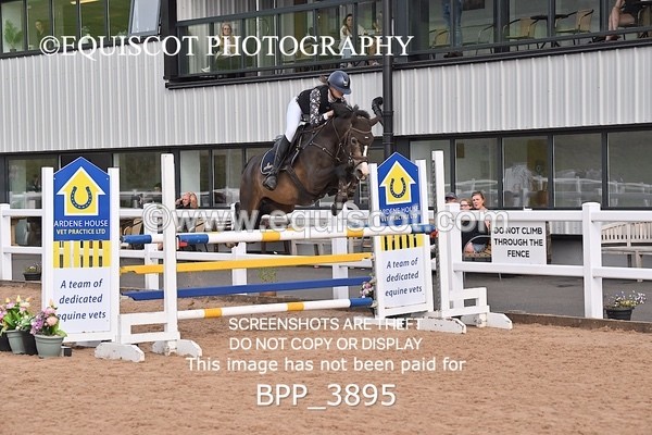 BPP_3895 - FRI CLASS 21 Pony Foxhunter/1.10m Open