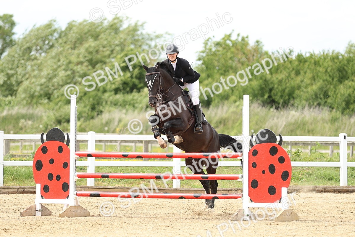 SBM_001089 - Class 4 - Senior Newcomers - 1.10m