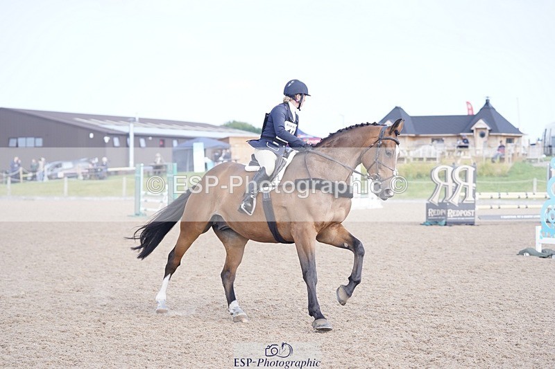 240831A-103418-00289 - 010-Sarah.Marsh-PEMBROKE.SURE.THING