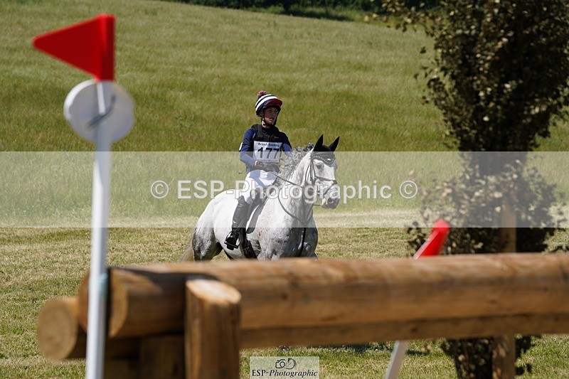 240629X-134916-3019 - 177-Coco_Smythe-MACHAS_GREY