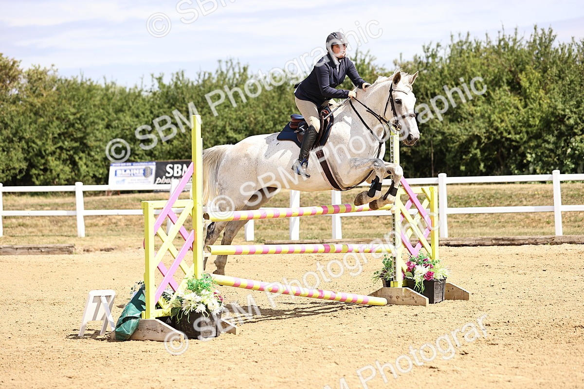 SBM_009793 - Class 8 - Senior Newcomers - 1.10  Open