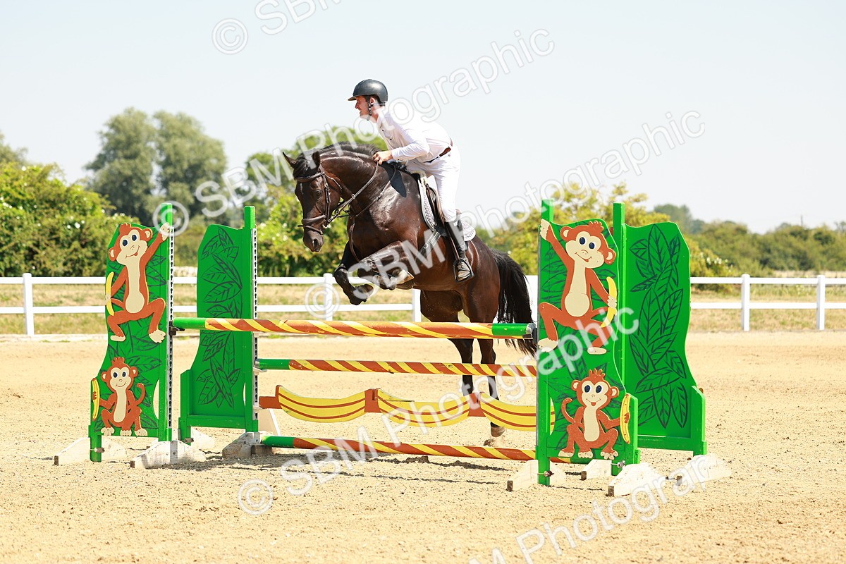 SBM_001476 - Class 4 - Senior Newcomers - 1.10m