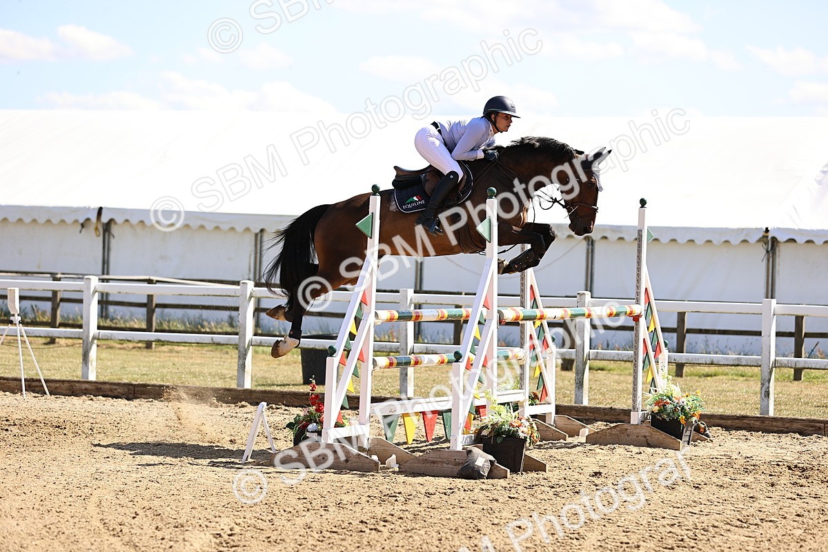 SBM_015383 - Class 16 - Senior foxhunter - 1.20m Open