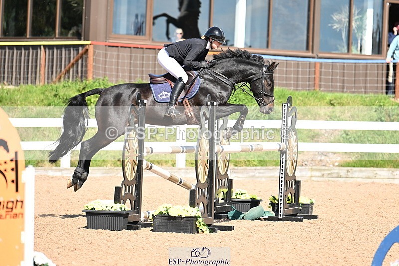 240914A-141405-07571 - Cls 24-S 1.05m Amateur Qualifier