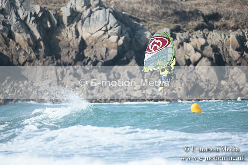 WS 020413-10 - Windsurfing