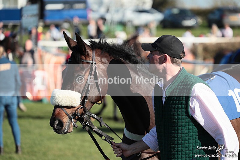 PtP 210326 940 - VWH Cirencester Races 21/03/26