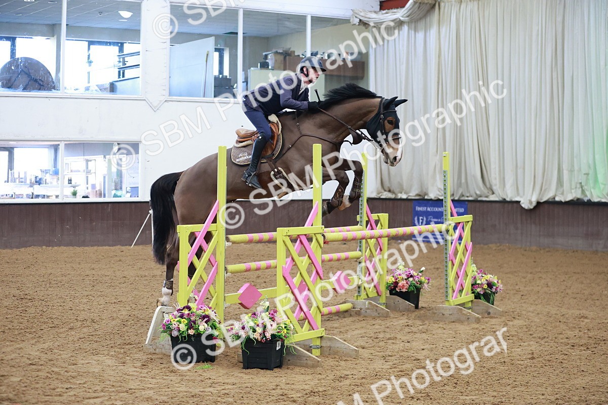 SBM_000977 - Class 5 - Senior Foxhunter - 1.20m
