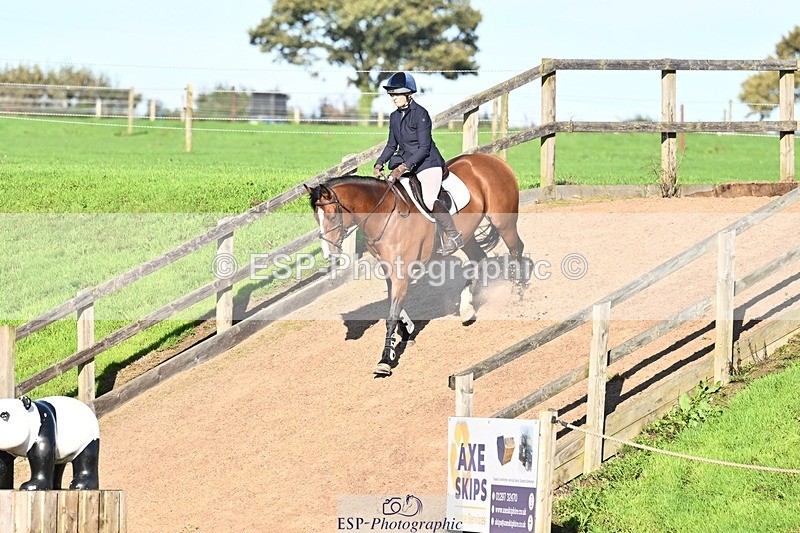 250920-164336-01929 - Cls 23 UnAffiliated 80cm Derby