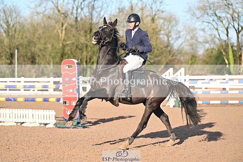 231210A-131823-02548 - Cls 20 Newcomers & 1.10m Open