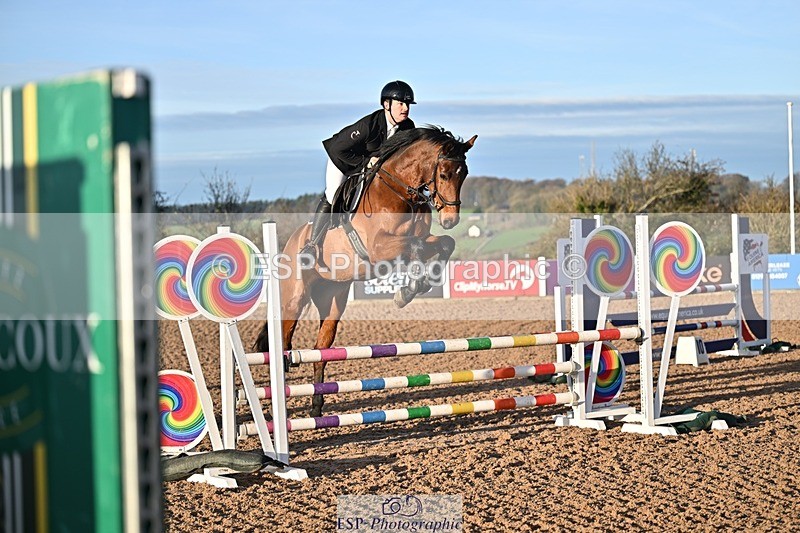 251126-090651-00011 - Cls 0 + 1, Clear Round, British Novice and 90cm