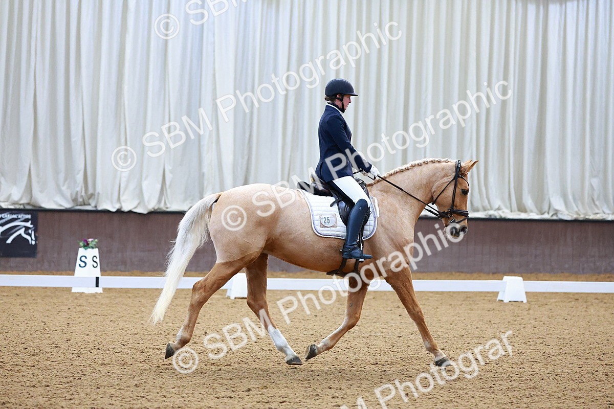 SBM_001154 - Class 18-15-16-22 - Elementary 5 Novice 5-Novice 6