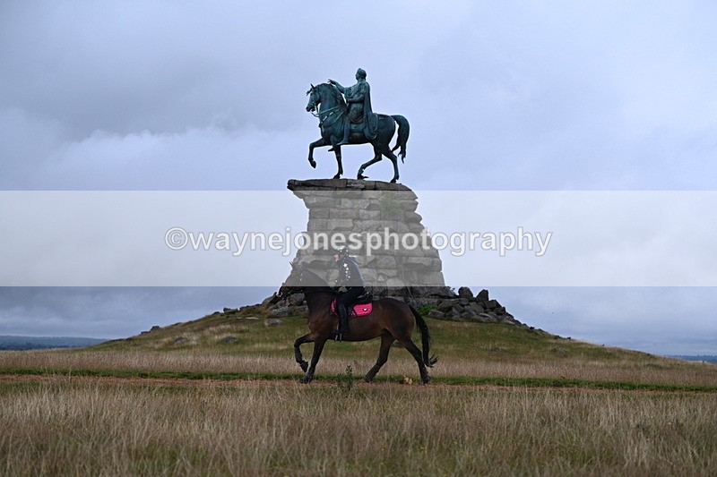 DSC_3928 - Time at Statue 14:56 to 15:05